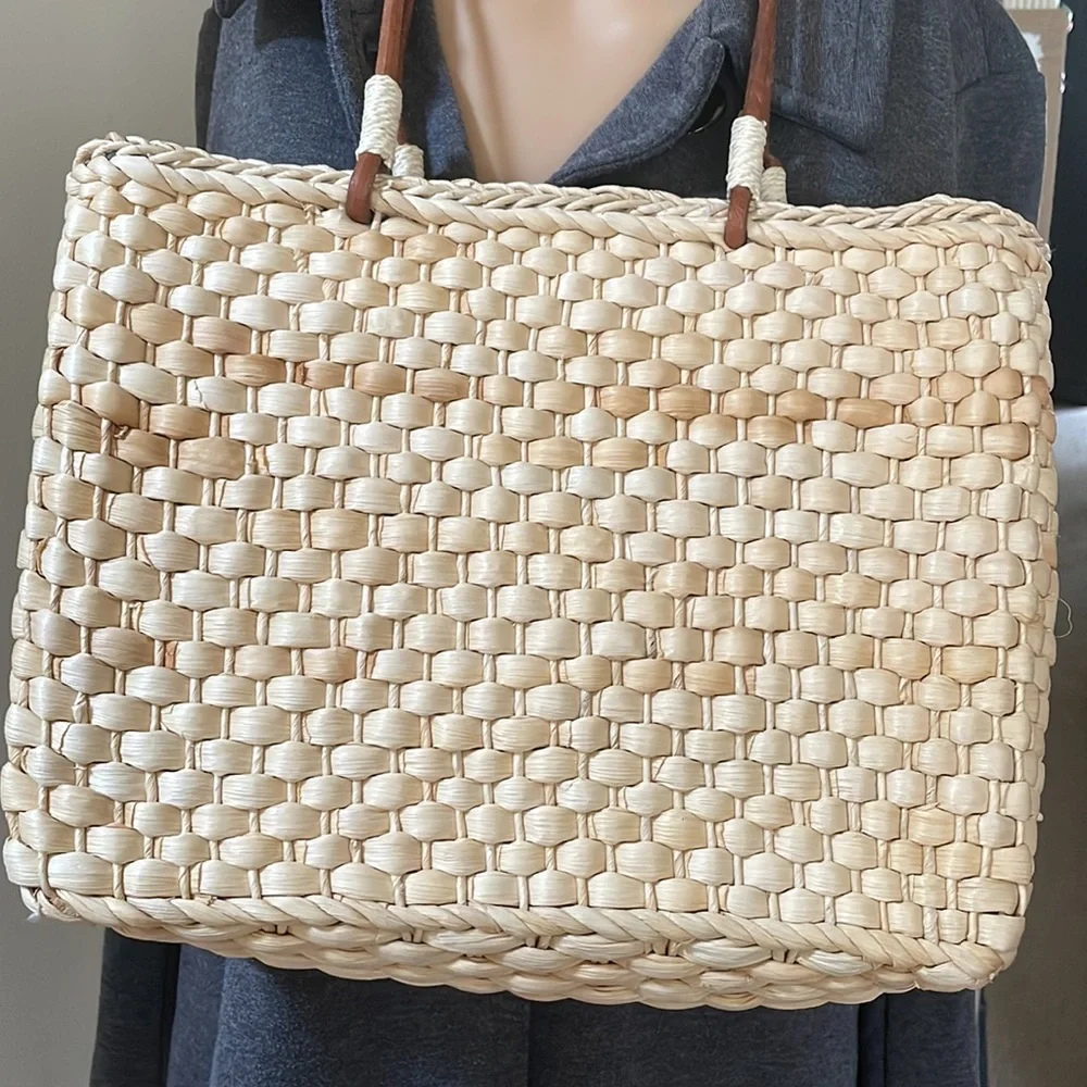 Summer Sale 🔥🔥 Straw Beach Bag Size Medium